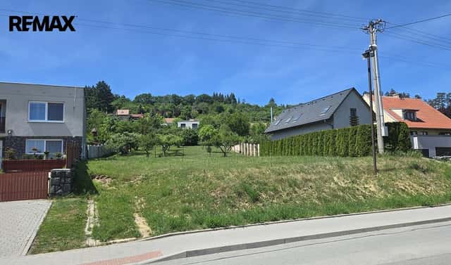 Prodej stavebního pozemku 1 368 m², Luleč, okres Vyškov