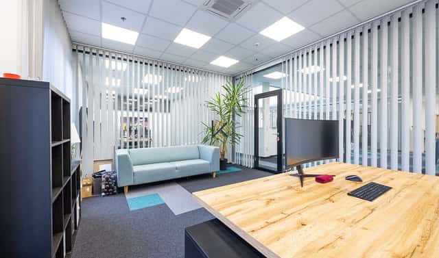 Pronájem kanceláře 1 030 m², Na Radosti, Praha 5 – Zličín