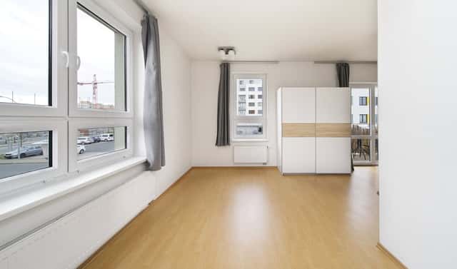 Pronájem bytu 1+kk 30 m², U Borských kasáren, Plzeň – Jižní Předměstí, okres Plzeň-město