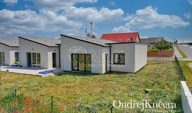 Prodej bytu 4+kk 95 m², Vrbová, Buštěhrad, okres Kladno