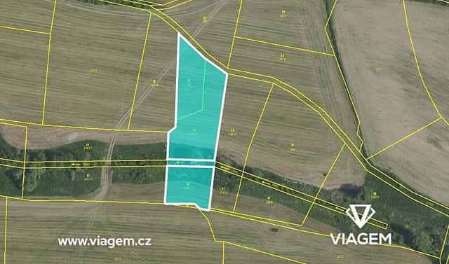 Prodej pole 860 m², Sulice, okres Praha-východ