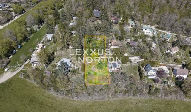 Prodej pozemku 996 m², Nenačovice, okres Beroun