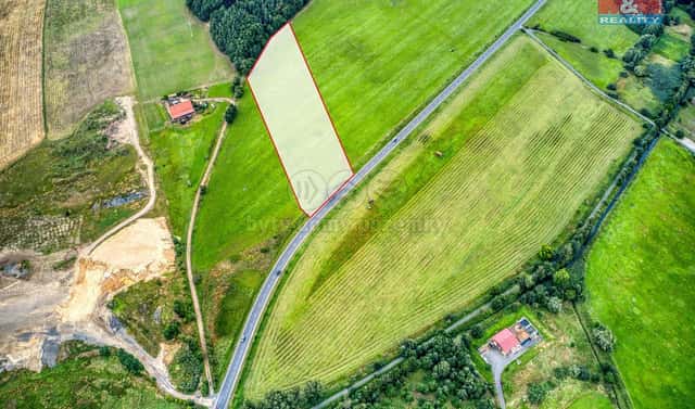 Prodej komerčního pozemku 9 925 m², Líně, okres Plzeň-sever