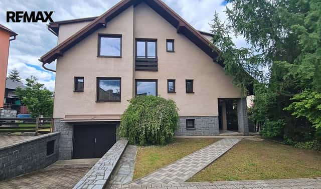 Prodej domu 150 m² s pozemkem 661 m², Strakonická, Příbram – Příbram V-Zdaboř