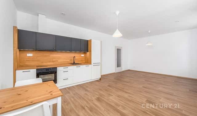 Prodej bytu 1+kk 47 m², Podhorská, Jablonec nad Nisou