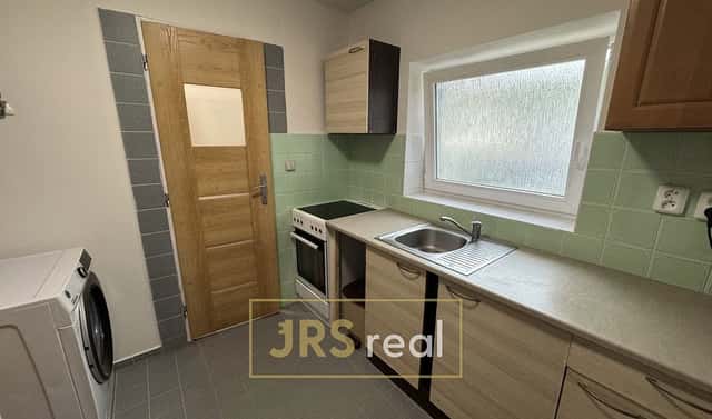 Pronájem bytu 1+kk 30 m², Velké Pavlovice, okres Břeclav