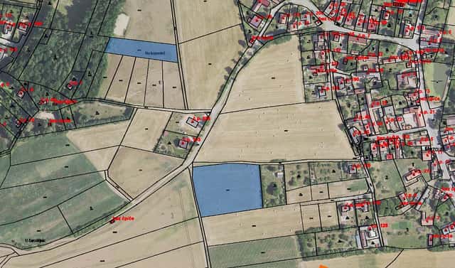 Prodej stavebního pozemku 2 093 m², Mezouň, okres Beroun