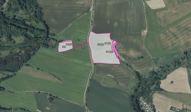 Prodej pole 54 695 m², Sulice, okres Praha-východ