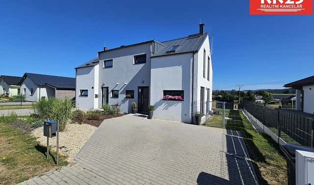 Prodej domu 100 m² s pozemkem 377 m², Kolmá, Chodová Planá, okres Tachov
