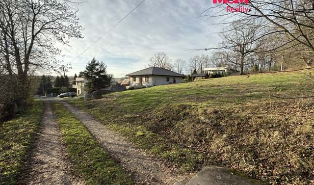 Prodej stavebního pozemku 1 076 m², Jistebník, okres Nový Jičín
