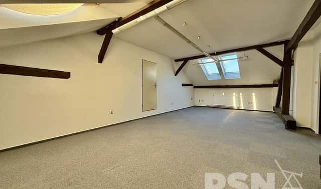 Pronájem kanceláře 67 m², U vlečky, Brno – Komárov, okres Brno-město