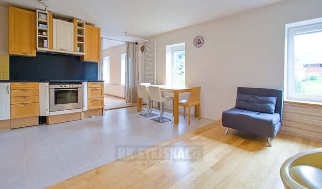 Prodej nájemního domu, činžáku 410 m², Moldava, okres Teplice