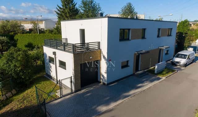 Prodej domu 177 m² s pozemkem 270 m², Plzeňská, Plzeň – Křimice, okres Plzeň-město