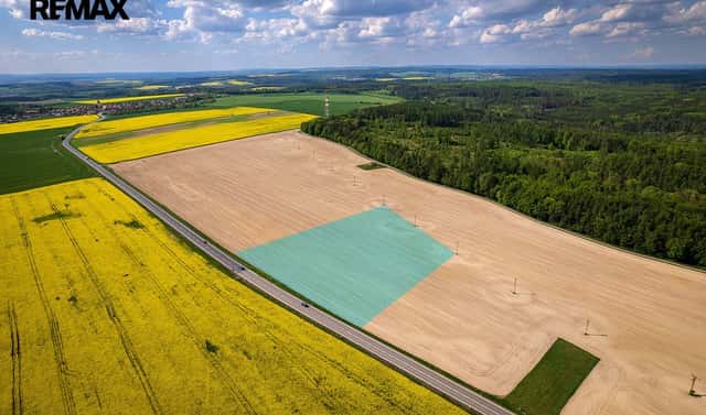 Prodej komerčního pozemku 13 867 m², Vysoké Popovice, okres Brno-venkov