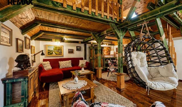 Prodej komerčního objektu (jiného typu) 200 m², Všechlapy, okres Benešov