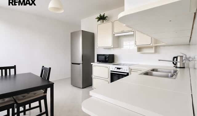 Prodej bytu 3+1 77 m², Varšavská, Pardubice – Polabiny
