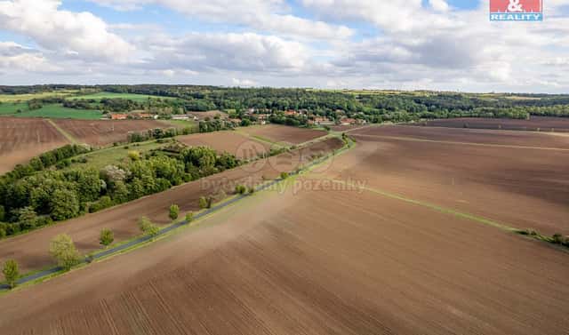 Prodej pozemku 2 067 m², Budyně nad Ohří – Břežany nad Ohří, okres Litoměřice