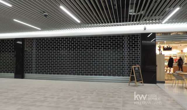 Pronájem obchodních prostor 326 m², Dukelská třída, Hradec Králové – Pražské Předměstí
