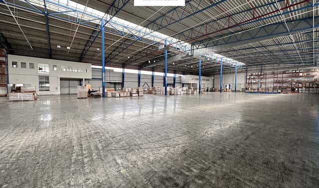 Pronájem skladovacích prostor 4 264 m², Nad Kovárnou, Kněževes, okres Praha-západ