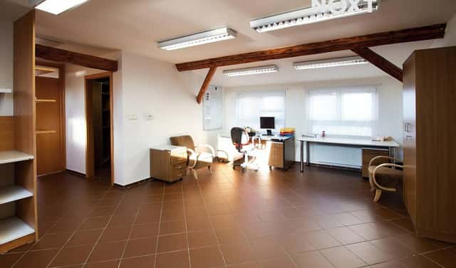 Pronájem kanceláře 113 m², K Dolíčku, Pardubice – Nové Jesenčany