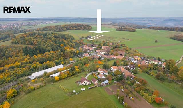 Prodej stavebního pozemku 3 002 m², Úsuší, okres Brno-venkov