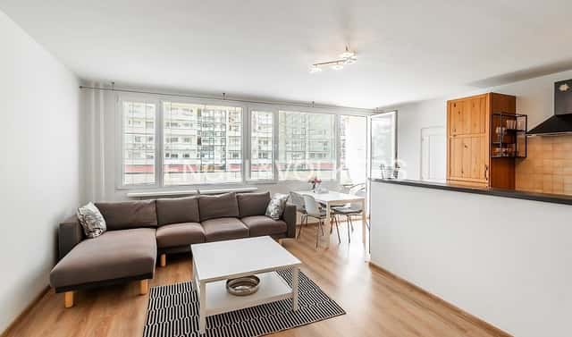 Pronájem bytu 4+kk 92 m², Kazašská, Praha 10 – Vršovice