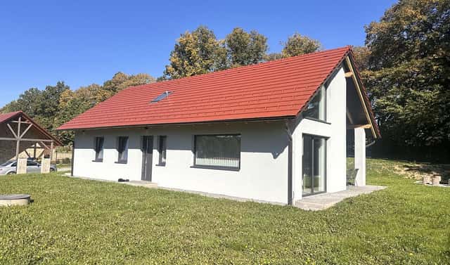 Pronájem domu 156 m² s pozemkem 1 091 m², Těchobuz, okres Pelhřimov