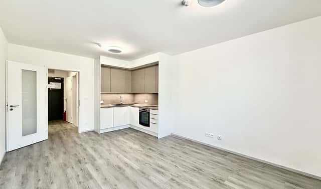 Prodej bytu 1+kk 31 m², Za Jitonou, Český Krumlov – Latrán