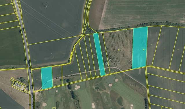 Prodej pole 13 535 m², Zeleneč – Mstětice, okres Praha-východ
