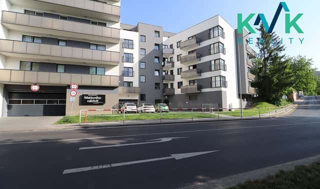Pronájem bytu 2+kk 60 m², Mattoniho nábřeží, Karlovy Vary – Drahovice