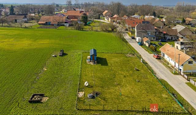 Prodej stavebního pozemku 840 m², Moravany – Turov, okres Pardubice