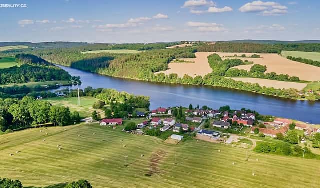 Prodej stavebního pozemku 1 000 m², Hluboká nad Vltavou – Purkarec, okres České Budějovice