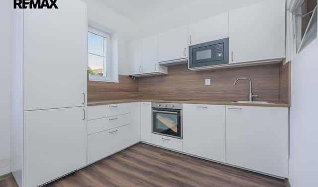 Prodej bytu 3+kk 77 m², Klumparova, Hradec Králové
