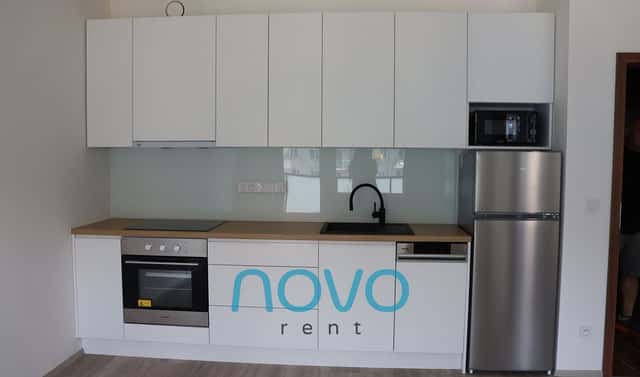 Pronájem bytu 1+kk 35 m², Praha 10 – Hostivař