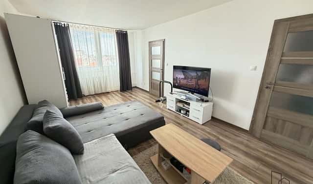 Pronájem bytu 3+1 72 m², Pražská, Znojmo