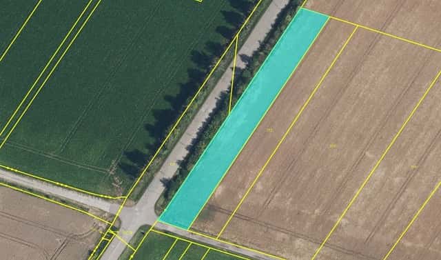 Prodej pole 2 481 m², Hněvčeves, okres Hradec Králové