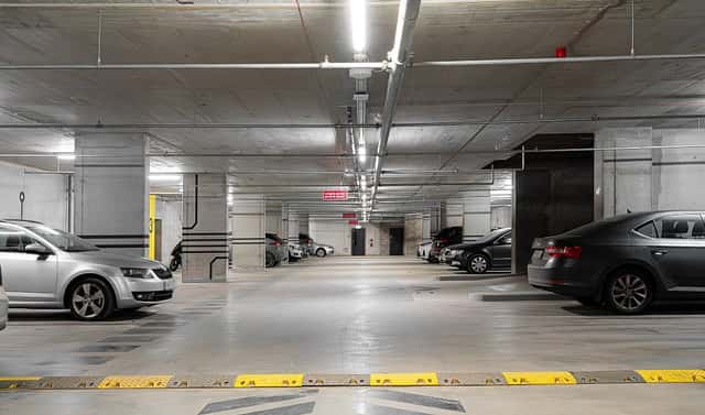 Parkovací stání, 13m², Fafkových, Praha, Fafkových, Praha 9 – Vysočany