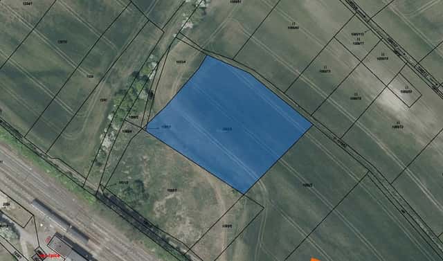Prodej komerčního pozemku 4 578 m², Dolní Bousov, okres Mladá Boleslav