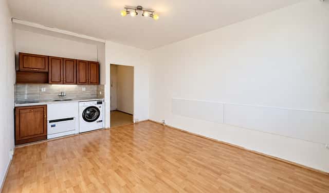 Pronájem bytu 1+kk 24 m², Vavřenova, Praha 4 – Braník