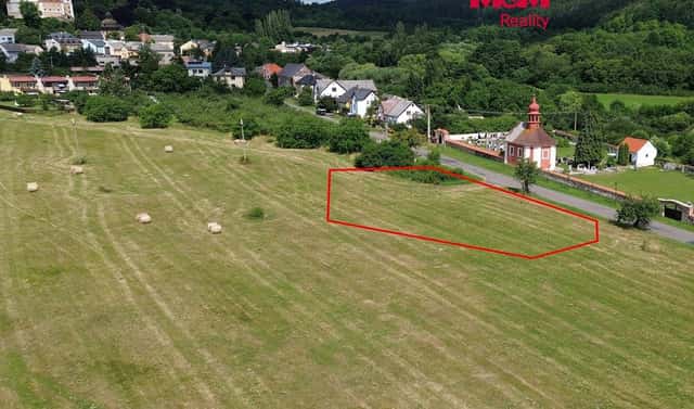 Prodej stavebního pozemku 1 556 m², Valeč, okres Karlovy Vary