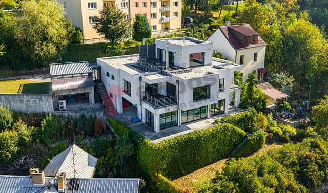 Prodej domu 406 m² s pozemkem 896 m², Pod Nemocnicí, Tábor