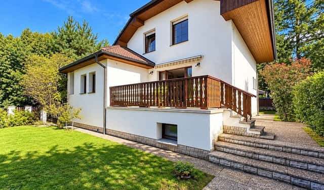 Prodej domu 180 m² s pozemkem 558 m², Káraný, okres Praha-východ
