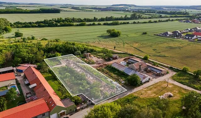 Prodej komerčního pozemku 3 250 m², Březí, okres Břeclav