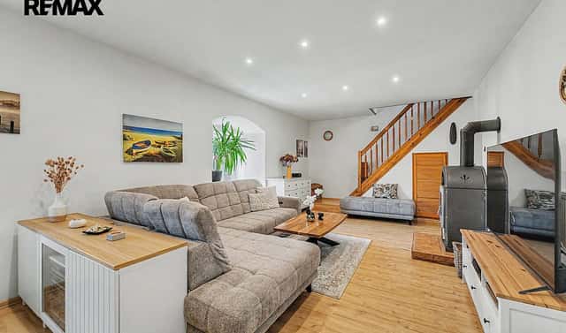 Prodej domu 128 m² s pozemkem 276 m², Ve Dvoře, Kostelec nad Labem – Jiřice, okres Mělník
