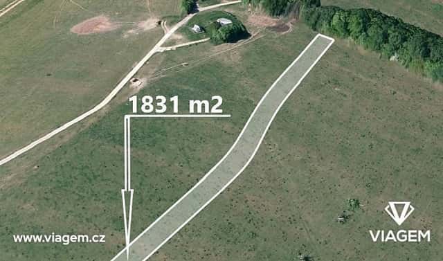 Prodej pole 1 990 m², Březůvky, okres Zlín