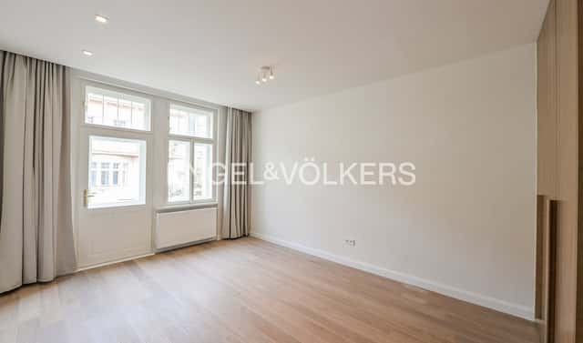 Pronájem bytu 3+kk 93 m², náměstí Jiřího z Poděbrad, Praha 3 – Vinohrady