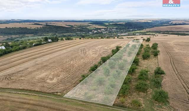 Prodej pole 5 202 m², Kralupy nad Vltavou – Zeměchy, okres Mělník