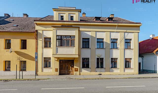 Prodej nájemního domu, činžáku 909 m², Komenského, Nové Město nad Metují, okres Náchod