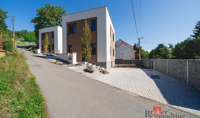 Prodej domu 116 m² s pozemkem 202 m², Na Roudné, Plzeň – Severní Předměstí, okres Plzeň-město