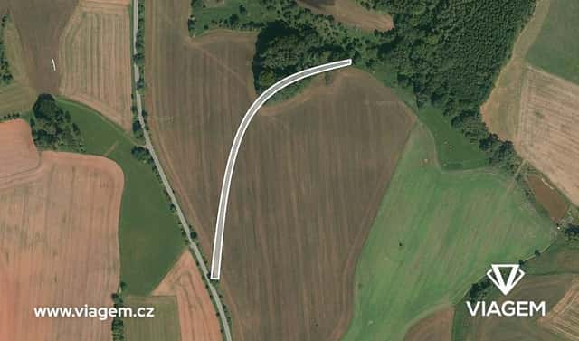 Prodej pole 669 m², Pecka, okres Jičín